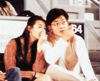 港圈爆料张曼玉视频播放,张曼玉神秘视频曝光，幕后故事引热议