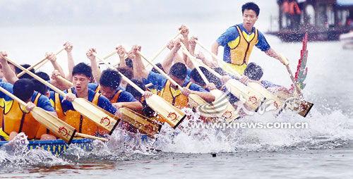 桂林龙舟新闻爆料论坛,激战正酣，精彩瞬间盘点！