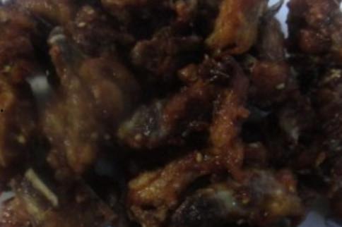 东北炸鸡架爆料视频完整版,揭秘网红美食背后的制作过程与风味之谜