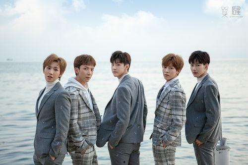 青春少年视频爆料网站免费观看,免费观看热门视频，畅享青春时光